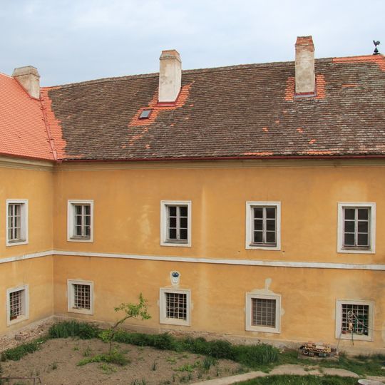Rectory in Oleksovice