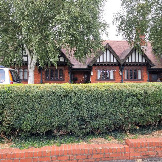 No.2 Llewellyn Almshouses,Including Boundary Walls