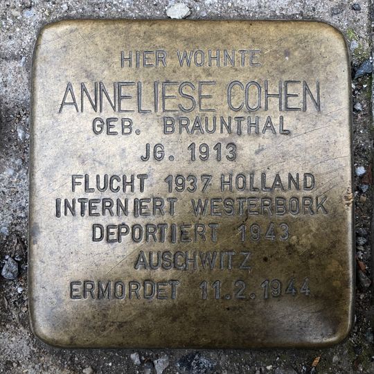 Stolperstein en memoria de Anneliese Cohen