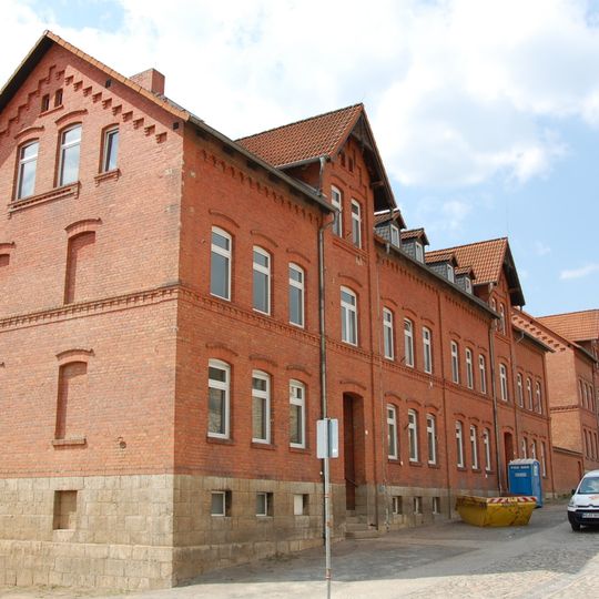 Langenbergstraße 37, 37a–c