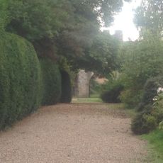 S Gatehouse At Ewenny Priory (house)