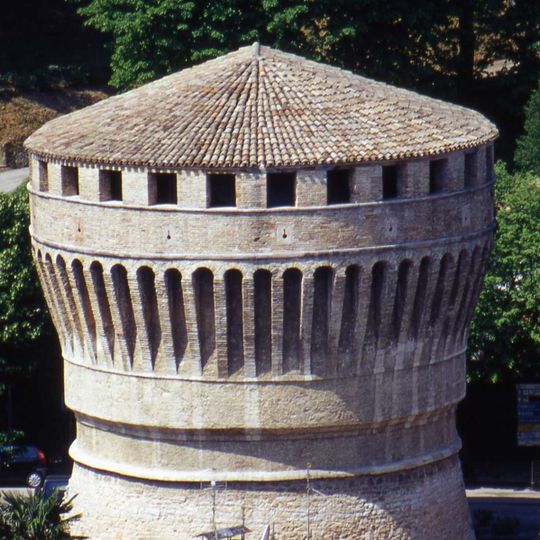 Torrione e rocca di Cagli