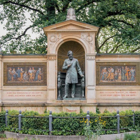 Albrecht-von-Graefe-Denkmal