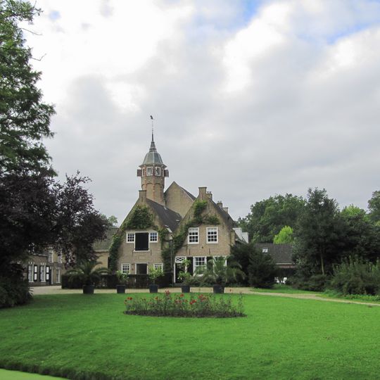 Landgoed Dordwijk: kasteelboerderij