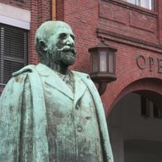 Adam-Opel-Denkmal