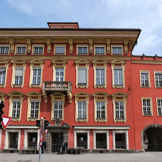Palais Sarnthein/Peterlongohaus