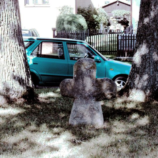 Smírčí kříž v Závišíně