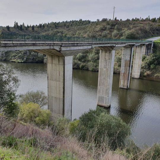 Ponte sobre o Rio Pônsul