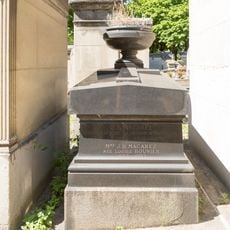Grave of Macarez