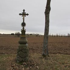Kříž u silnice mezi Žirovnicí a Metánovem
