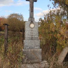 Kříž u JZD v Horních Lhoticích