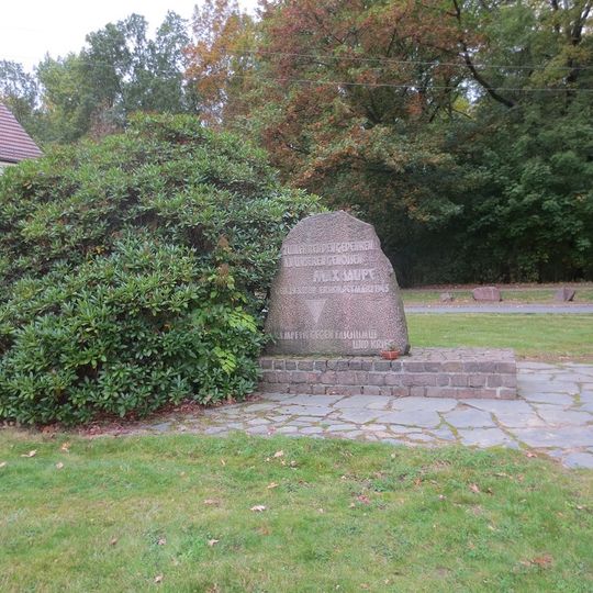 Gedenkstein für Max Saupe in Chemnitz