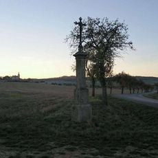 Kříž východně od Vřeskovic