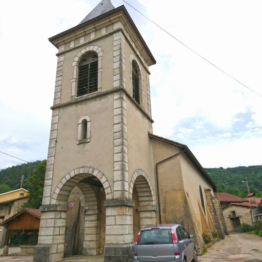 Église Saint-Pierre-aux-Liens de Challes-la-Montagne