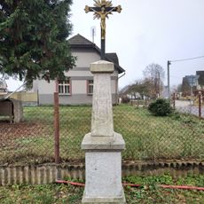 Kříž ve Dvorci v Rožmitálské ulici