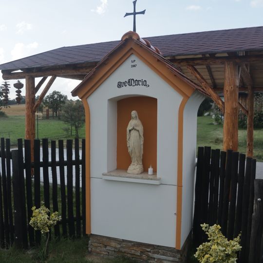 Kaplička ve Zblovicích západní okraj obce