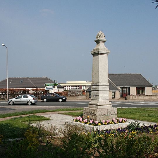 Mosstodloch, War Memorial