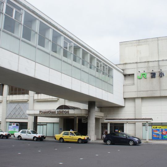 Tomakomai Station