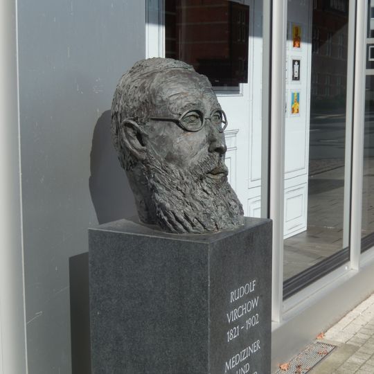 Rudolf-Virchow-Denkmal
