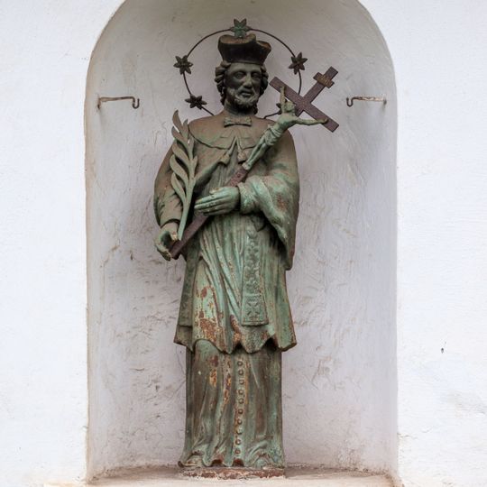 Socha svatého Jana Nepomuckého v Obratani