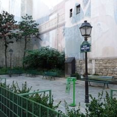 Place Renée-Vivien