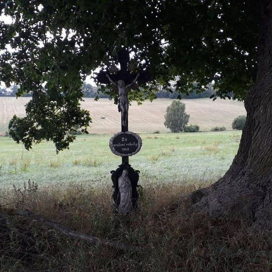 Kříž severně od Dolní Hořice