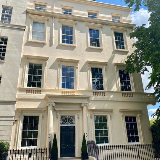 3, Carlton Gardens Sw1