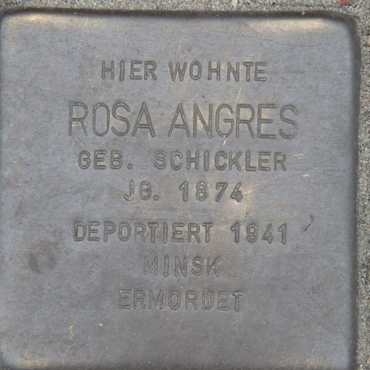 Stolperstein en memoria de Rosa Angres