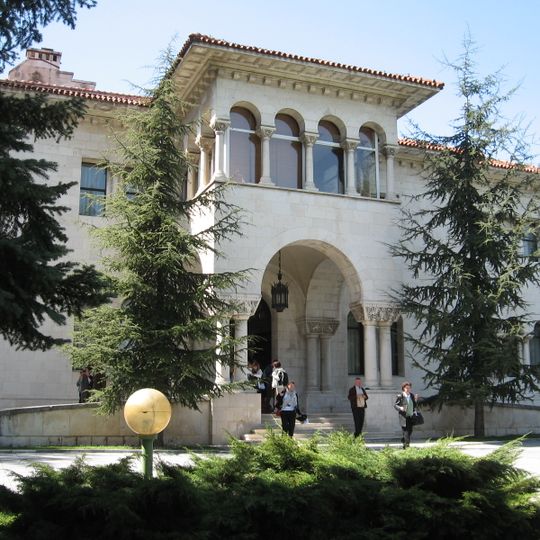 Dvorski kompleks na Dedinju