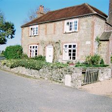 Milestone, Station Road, N of Coultershaw bridge