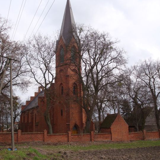 Zespół kościoła św. Jana Chrzciciela, Wojska Polskiego 12 w Grucznie