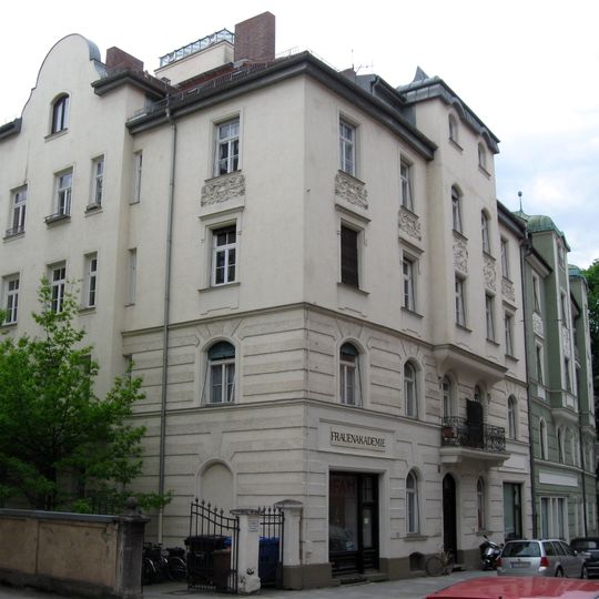 Auenstraße 31