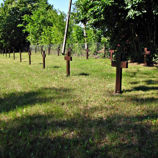 War cemetery in Dorotowo