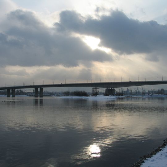 Oktyabrsky bridge