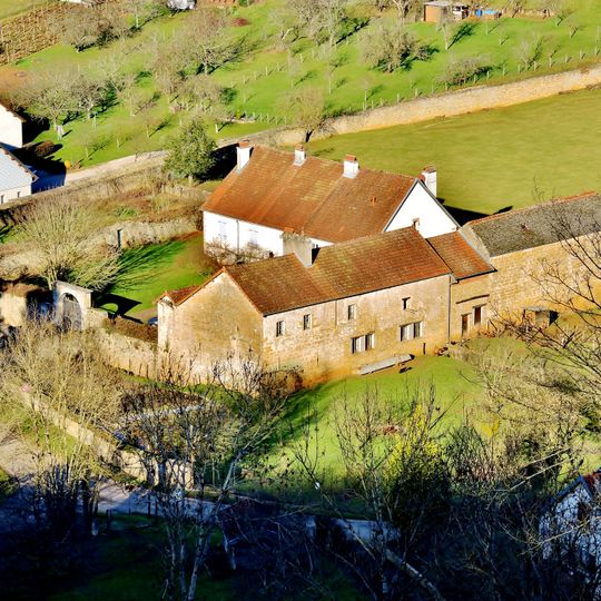 Maison forte de Chariez