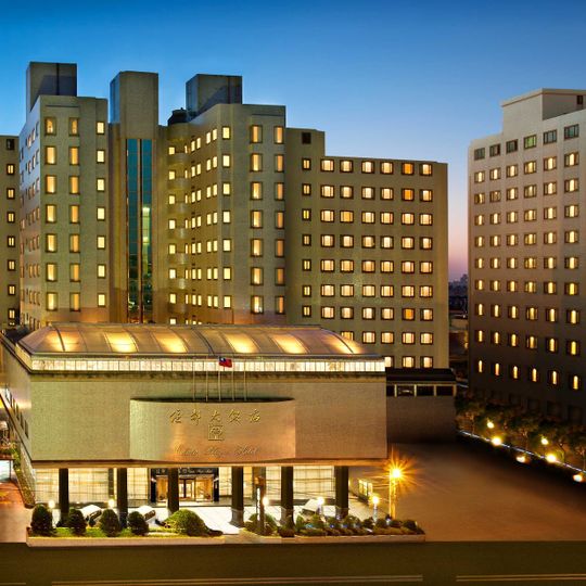 Chutu Plaza Hotel