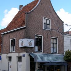 Huis met klokgevel