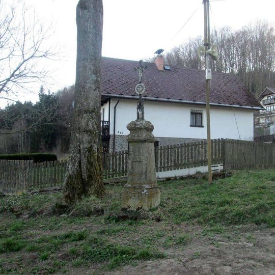 Kříž u křižovatky v Hradišti