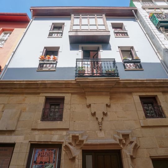 Casa Victor Chavarri 26