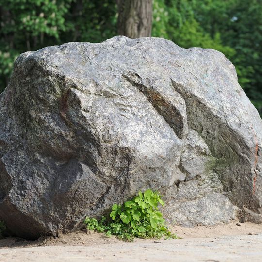Findling im Heinrich-Lassen-Park