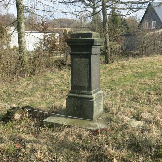 Kříž na rozcestí u domu 23 v Království