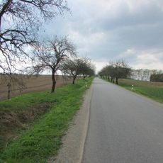 Kříž v kopci mezi Řemenovem a Pelhřimovem