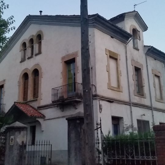 House in avinguda de Cusí i Furtunet, 40