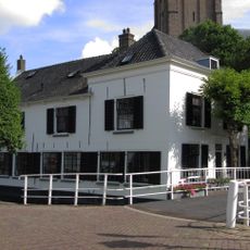 Kerkplein 2, Maasland