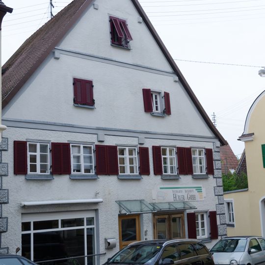 Wohn- und Geschäftshaus