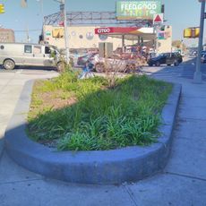 Gouverneur Morris Square