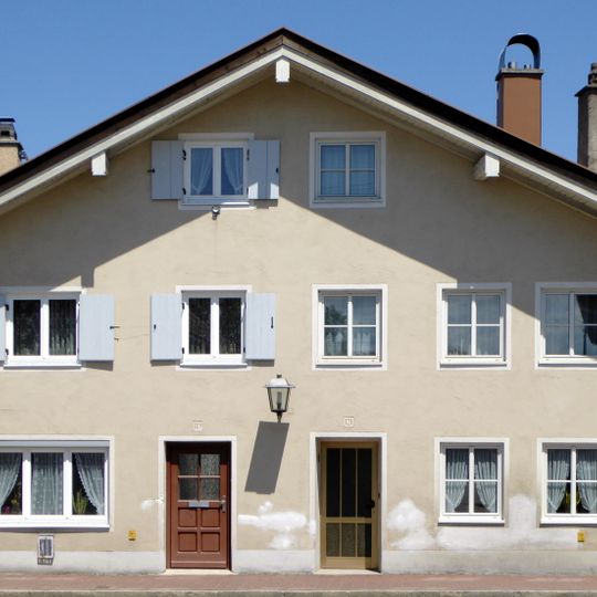 Ehemals Doppelbauernhaus