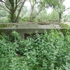 Kazemat GL126 op de liniedijk langs de A12