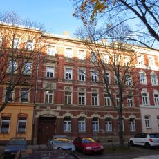 Mietshaus in geschlossener Bebauung Elisenstraße 30