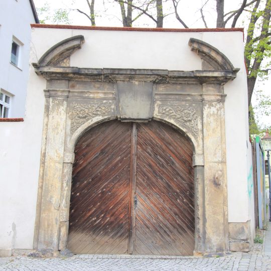 Portal Kirchstraße 7